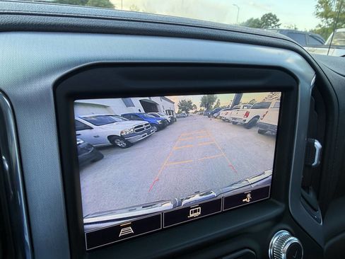Used 2021 GMC Sierra 1500 SLT RWD image 26