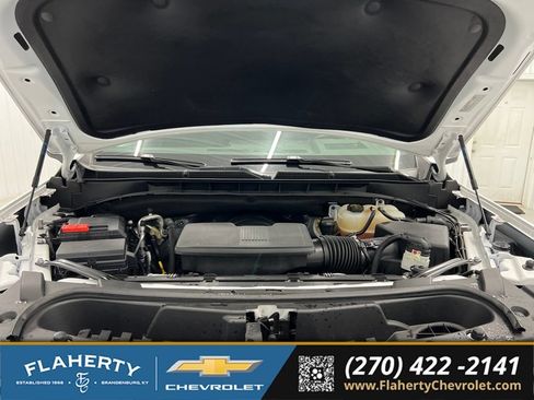Used 2025 GMC Yukon XL Denali AWD/4WD image 16
