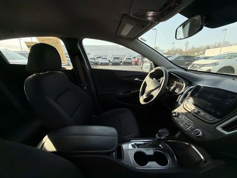 Used 2024 Chevrolet Malibu LT w/ Sport Edition image 15