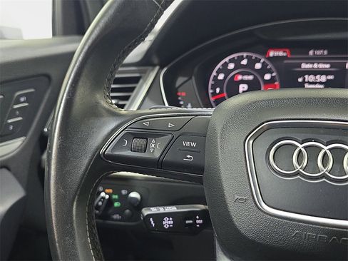 Used 2018 Audi SQ5 Prestige w/ Prestige Package image 18