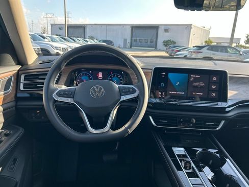 New 2026 Volkswagen Atlas SE FWD image 49