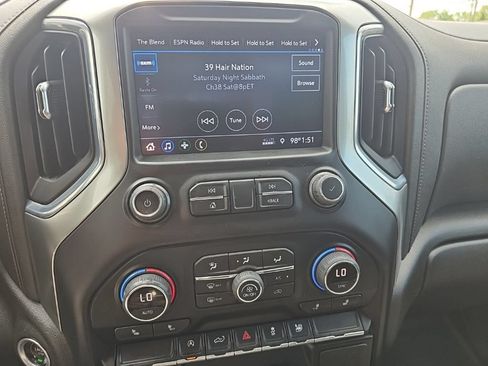 Used 2021 Chevrolet Silverado 1500 LT AWD/4WD image 27