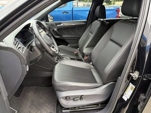Used 2024 Volkswagen Tiguan SE R-Line AWD/4WD image 13