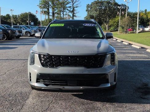 Used 2024 Kia Sorento S w/ Panoramic Sunroof Package FWD image 9