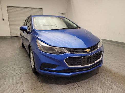 Used 2017 Chevrolet Cruze LT w/ Convenience Package FWD image 14