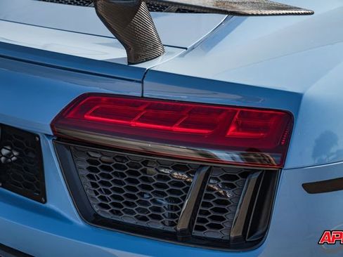 Used 2018 Audi R8 V10 w/ Premium Package image 67