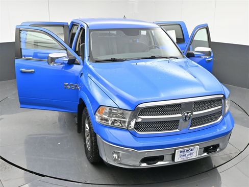 Used 2018 RAM 1500 SLT image 39