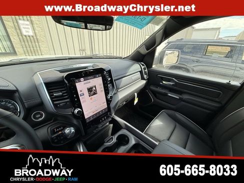 Used 2025 RAM 1500 Laramie image 13