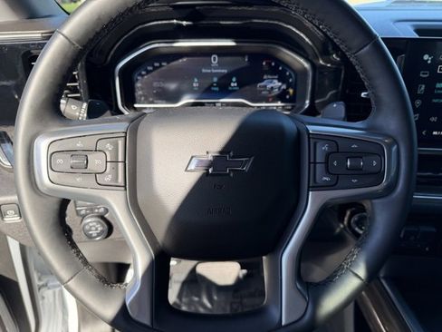 Used 2024 Chevrolet Silverado 1500 LT Trail Boss w/ Convenience Package II image 13