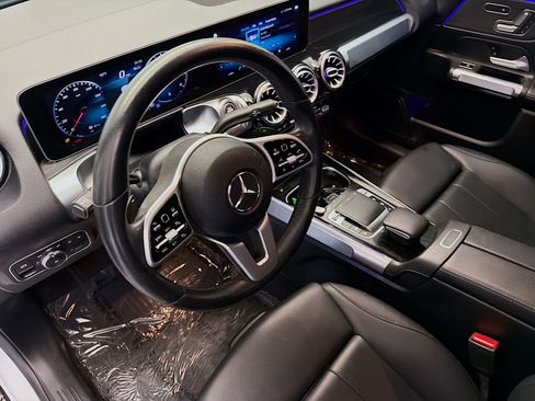Used 2020 Mercedes-Benz GLB 250 image 7