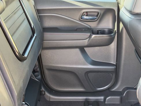 New 2026 Honda Ridgeline Black Edition image 13