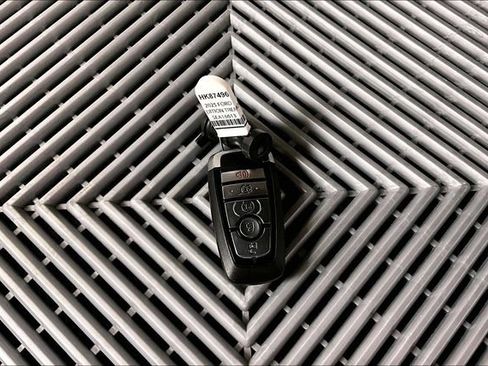 Used 2025 Ford Expedition Tremor AWD/4WD image 10