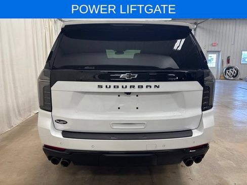 Used 2026 Chevrolet Suburban Z71 w/ Comfort Package AWD/4WD image 6