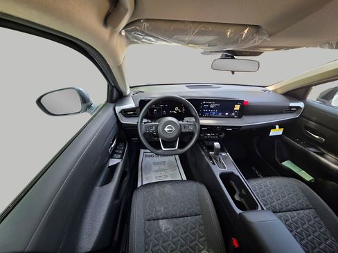 New 2026 Nissan Kicks SV w/ Cold Weather Package FWD image 11