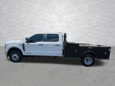 Used 2025 Ford F350 XL w/ XL Chrome Package image 5