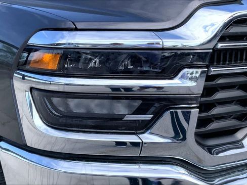 Used 2026 RAM 2500 Tradesman AWD/4WD image 38
