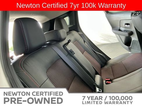 Used 2025 Nissan Kicks SR FWD image 17