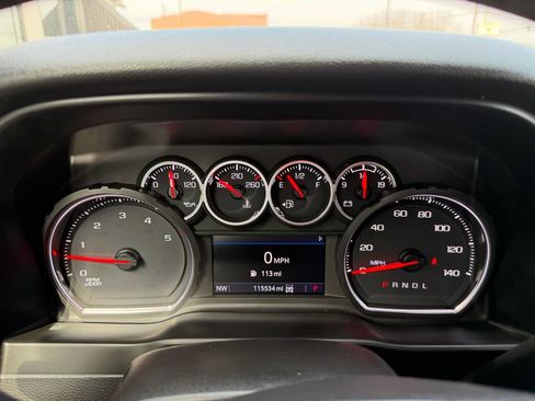 Used 2022 Chevrolet Silverado 2500 LT w/ Convenience Package image 16