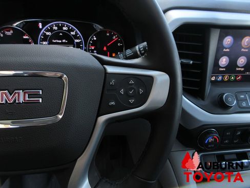 Used 2023 GMC Acadia SLT w/ Technology Package AWD/4WD image 38