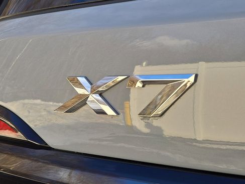 Used 2025 BMW X7 xDrive40i w/ M Sport Package AWD/4WD image 34