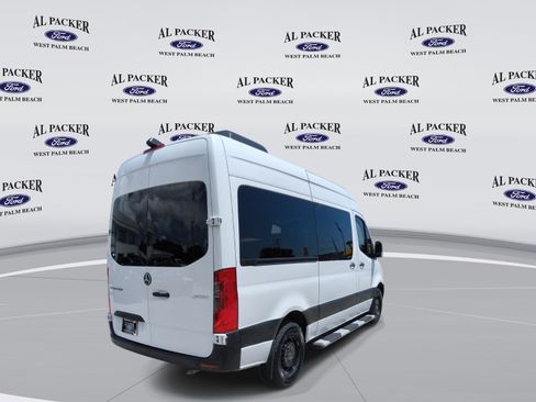 Used 2019 Mercedes-Benz Sprinter 2500 image 5