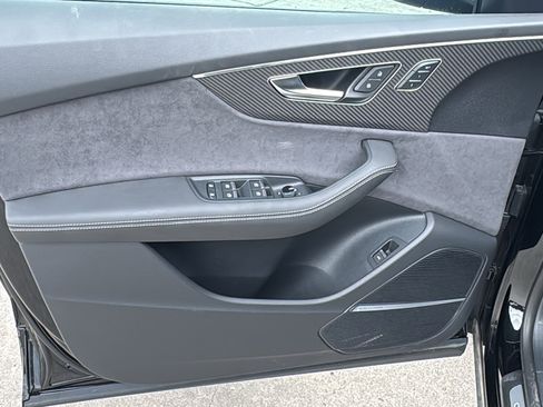 New 2025 Audi SQ8 Premium Plus image 12