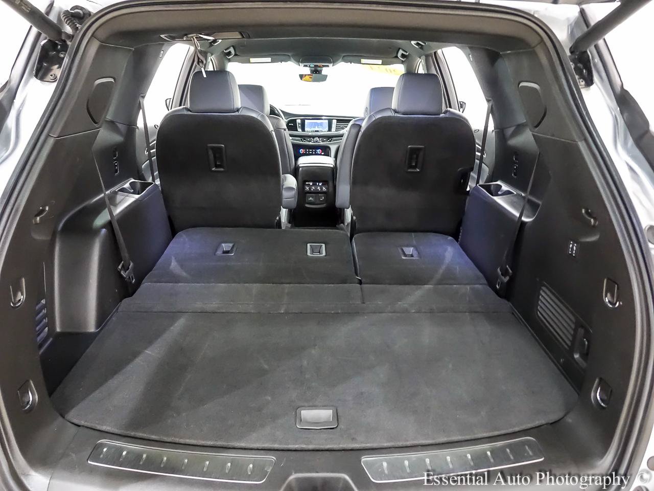 Used 2024 Buick Enclave Premium AWD/4WD image 29