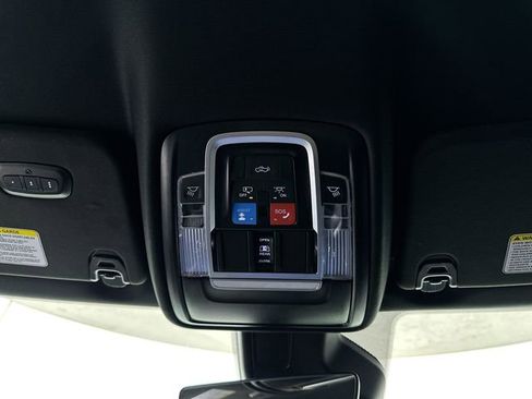 Used 2025 RAM 1500 Big Horn AWD/4WD image 19