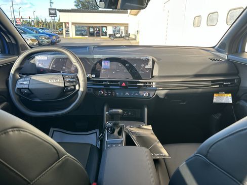New 2026 Kia Sportage X-Line w/ X-Line Premium Package image 17