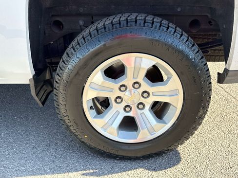 Used 2018 Chevrolet Silverado 1500 LT AWD/4WD image 7