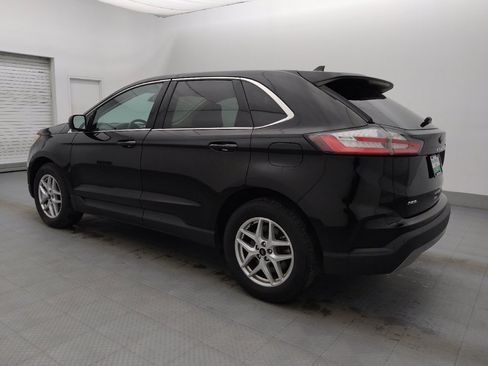 Used 2024 Ford Edge SEL image 3