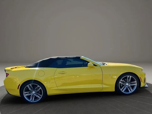 Used 2018 Chevrolet Camaro LT w/ RS Package RWD image 4