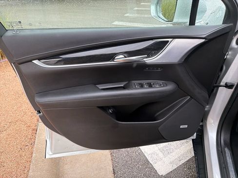 Used 2020 Cadillac XT5 Premium Luxury FWD image 18