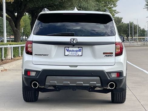 Used 2023 Honda Passport TrailSport image 5