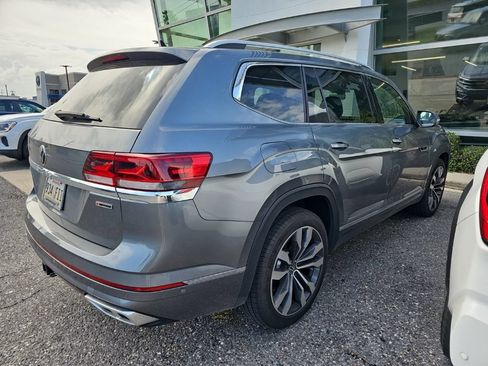Used 2022 Volkswagen Atlas SEL Premium AWD/4WD image 6
