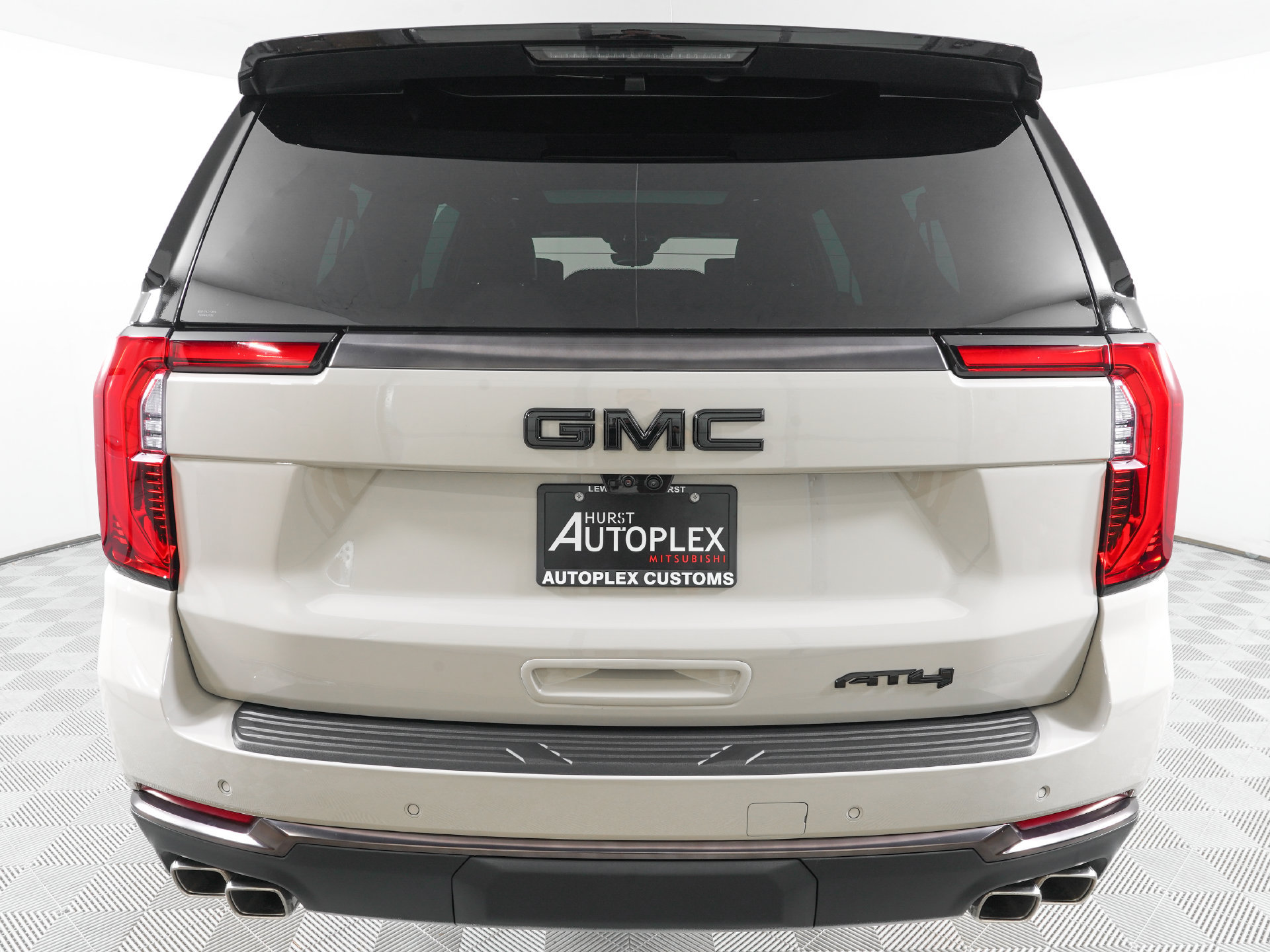Used 2027 GMC Yukon XL AT4 Ultimate AWD/4WD image 7