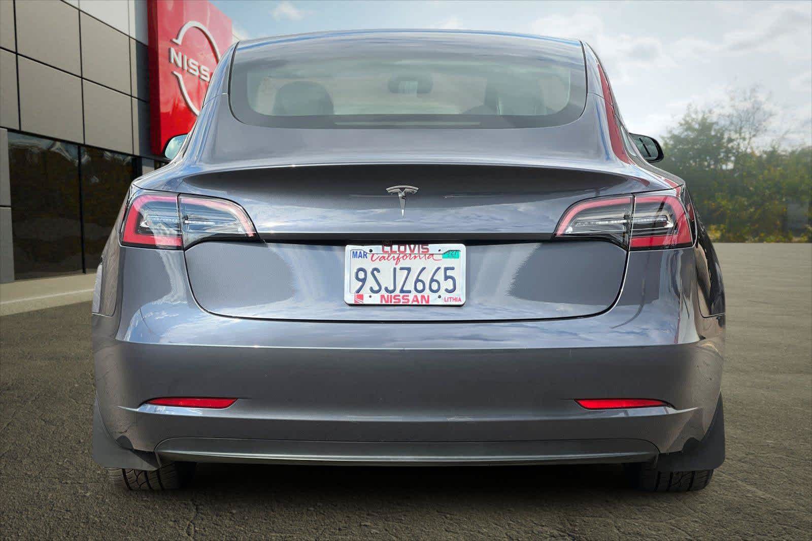Used 2023 Tesla Model 3 Standard Range RWD image 7