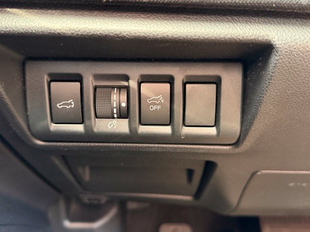 Used 2020 Subaru Outback Premium AWD/4WD image 36