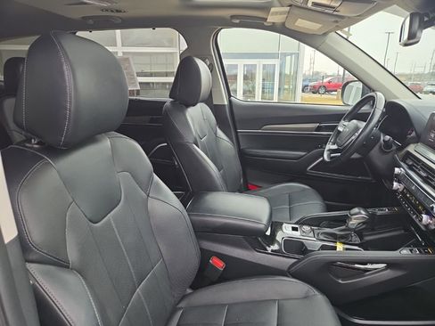 Used 2022 Kia Telluride EX w/ EX Premium Package image 21