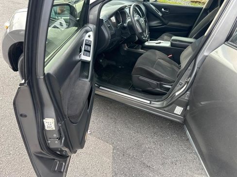 Used 2013 Nissan Murano S AWD/4WD image 23