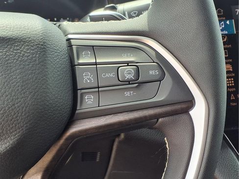 New 2026 Jeep Grand Cherokee L Limited image 6