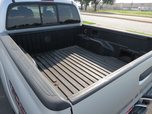 Used 2012 Toyota Tacoma PreRunner w/ TRD Off-Road Pkg image 9