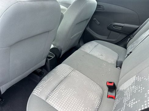 Used 2018 Chevrolet Sonic LS FWD image 11