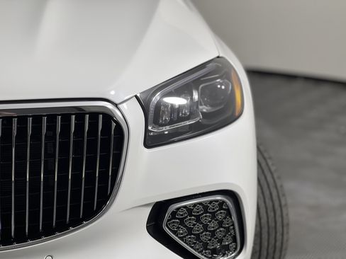 Certified 2026 Mercedes-Benz Maybach GLS 600 4MATIC image 7
