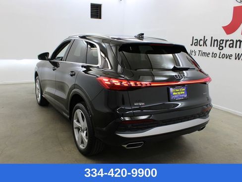 New 2025 Audi Q5 Premium Plus image 2