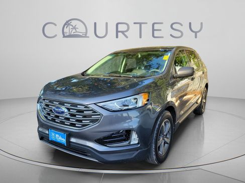 Used 2021 Ford Edge SEL w/ Convenience Package FWD image 2
