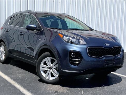 Used 2019 Kia Sportage LX w/ LX Popular Package AWD/4WD image 2