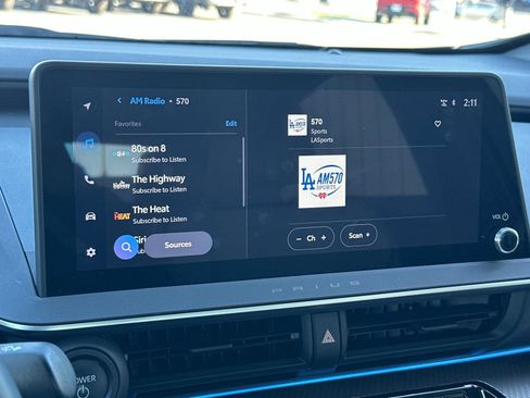 Used 2024 Toyota Prius XLE image 17