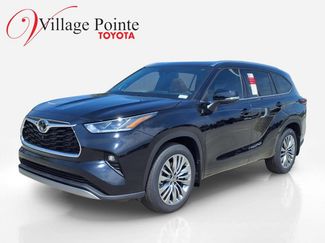 Used 2026 Toyota Highlander Platinum AWD/4WD video 1