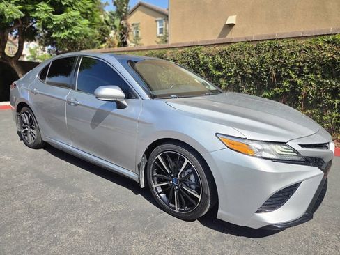 Used 2018 Toyota Camry XSE FWD image 8
